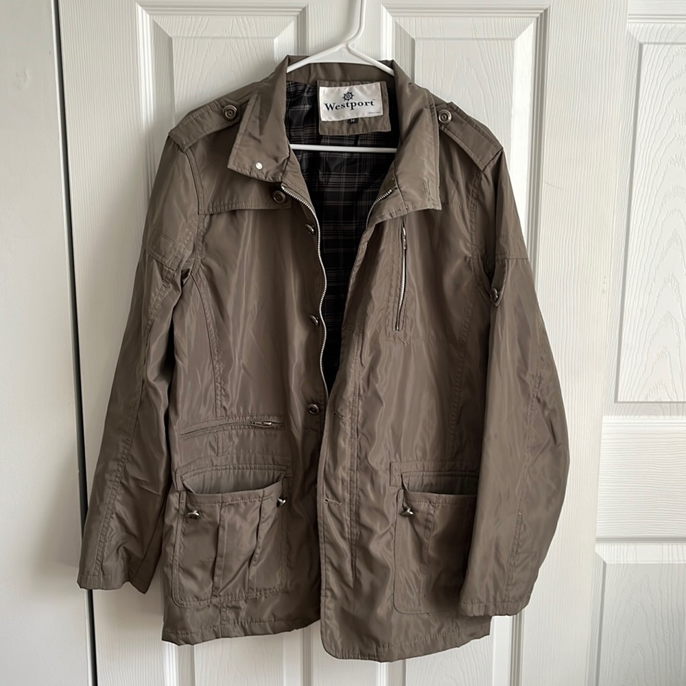 NWOT Men’s water resistant jacket